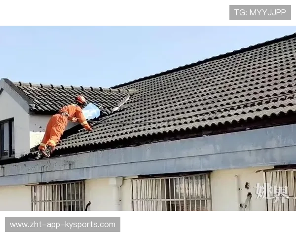 大风中东莞工人被吹得摇摇晃晃，画面震撼，东莞刮大风