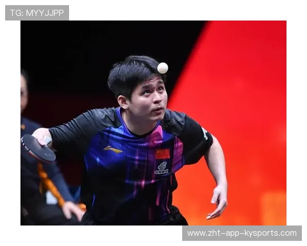 乒乓亚洲杯林诗栋中路快撕，逼得对手只能高球过渡